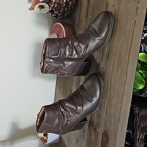 Baretraps boots